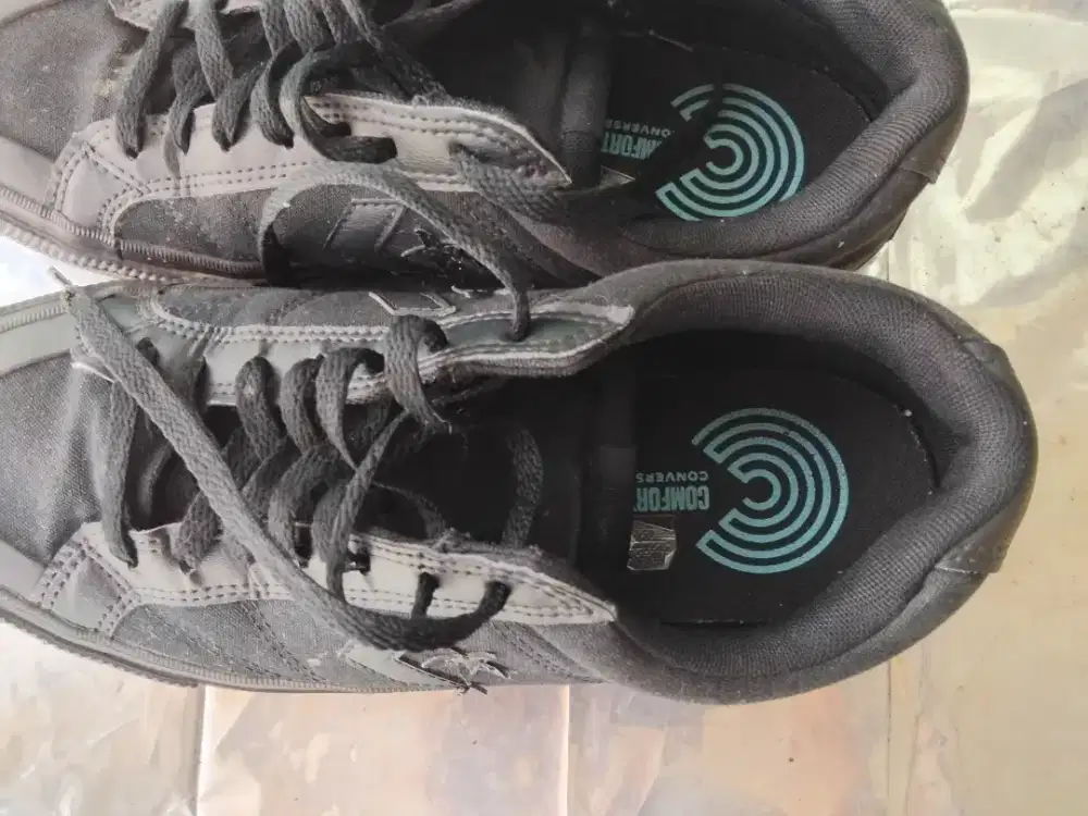 Sepatu converse original 1000%