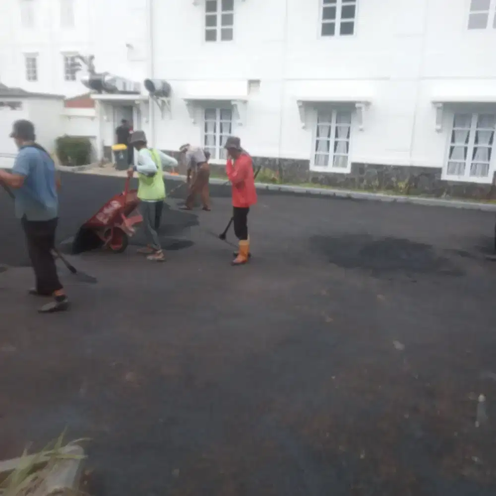 Aspal hotmix halaman rumah, jalan perumahan, parkiran kantor