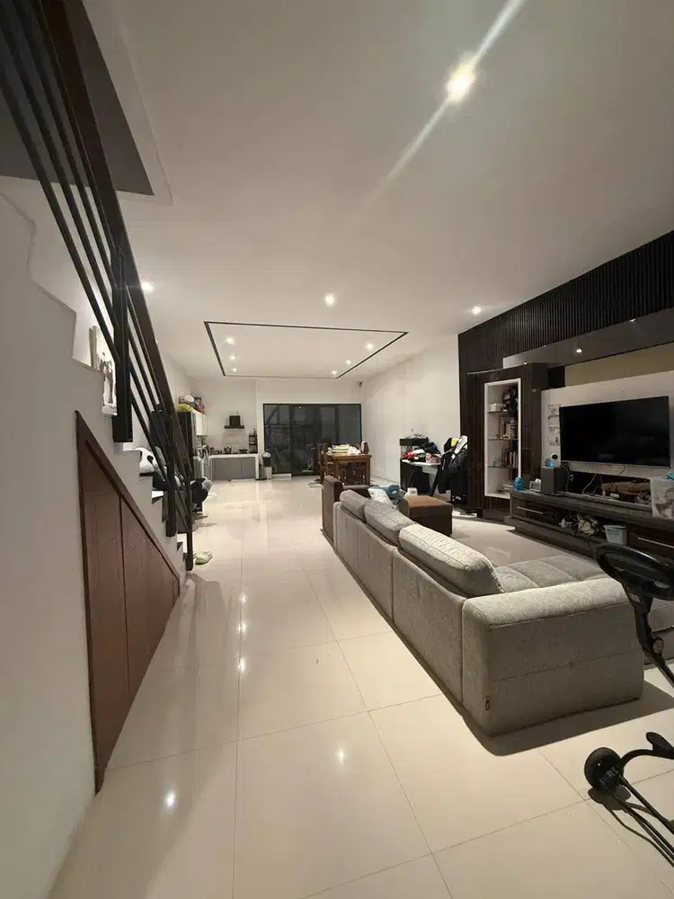 Dijual Rumah di Setraduta Cemara Bandung