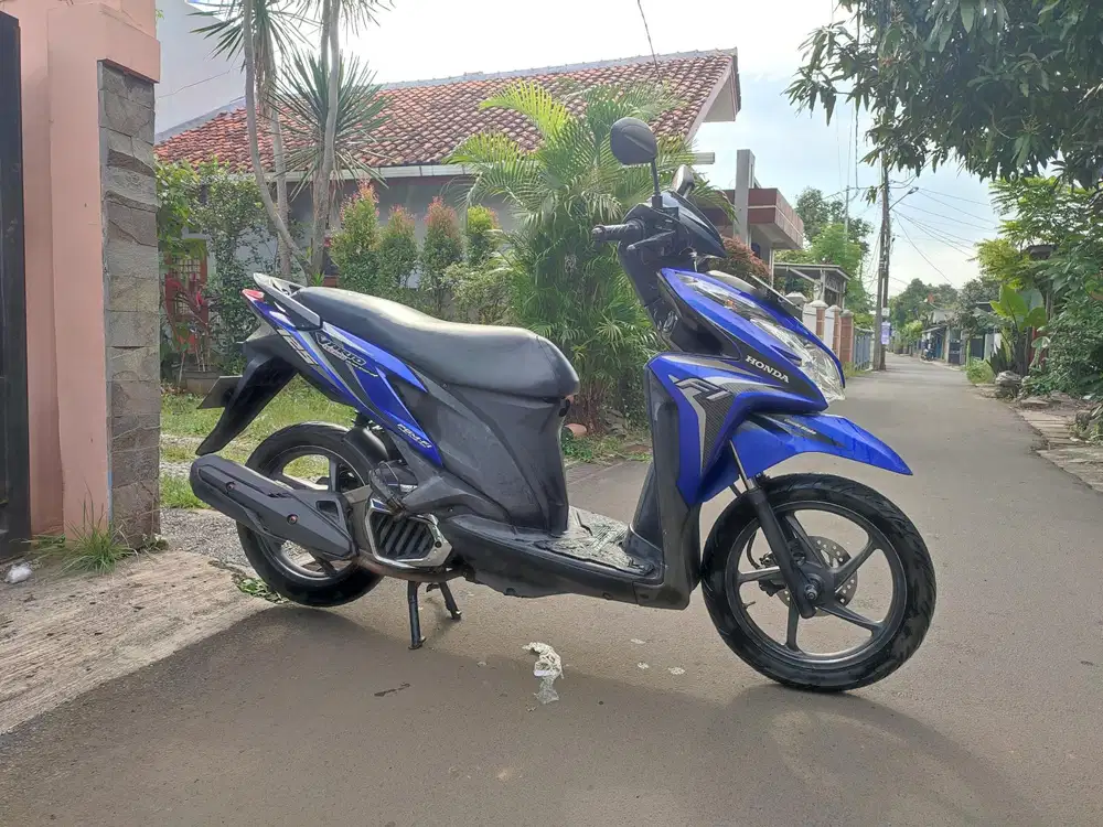 HONDA VARIO 125 KZR TAHUN 2014 TOP
