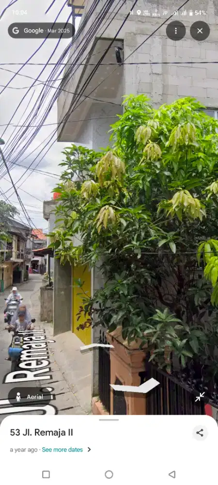 Disewakan rumah 3 lantai, lantai atas rooftop,  masih bisa nego halus