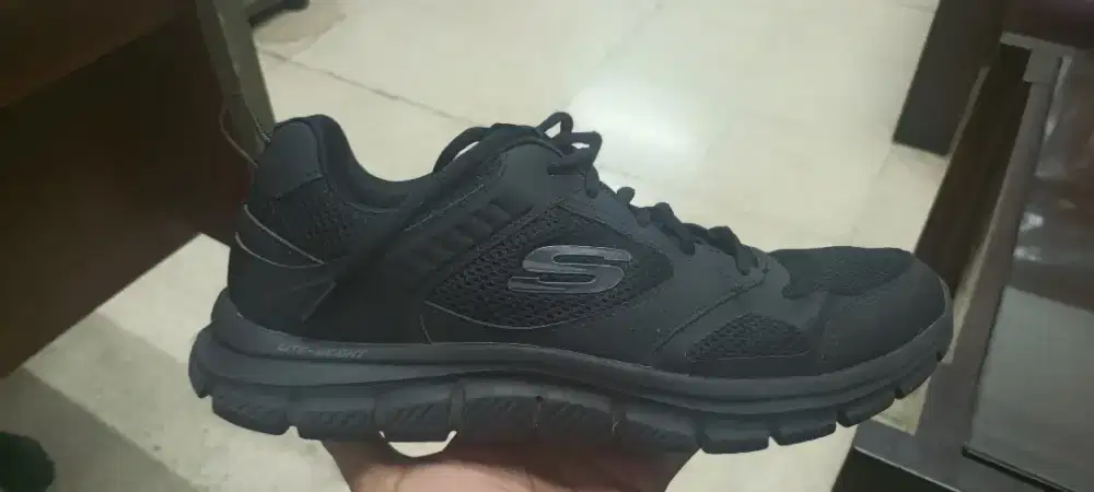 Sepatu Skechers Sports Track 'Pure Black' 232398-BBK Ori size 43