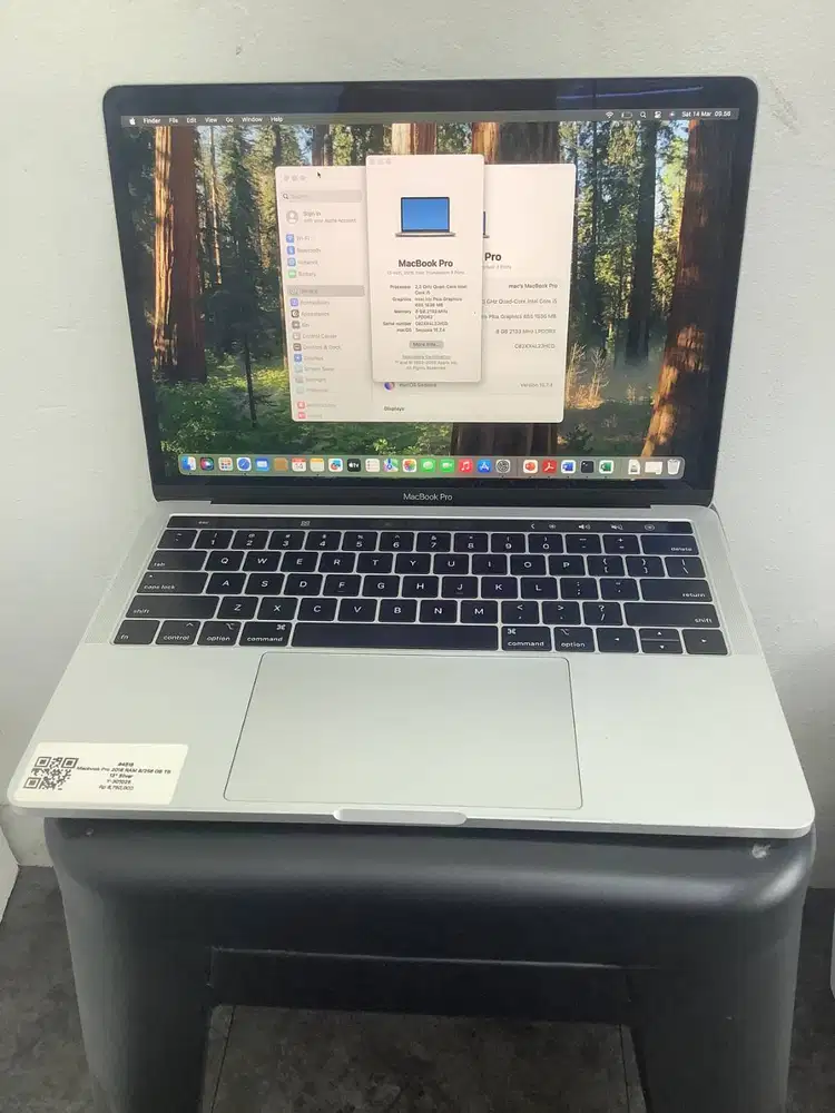 MACBOOK PRO 2018 RAM 8/256 GB