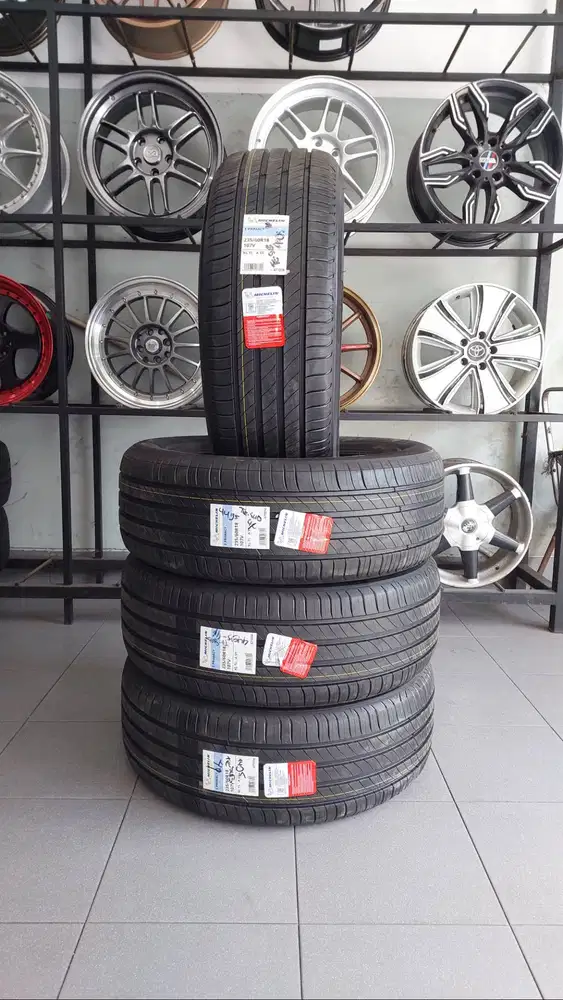 Michelin E-Primacy. 235/60/18. Utk Denza 9, CRV, Harrier, Lexus RX dll