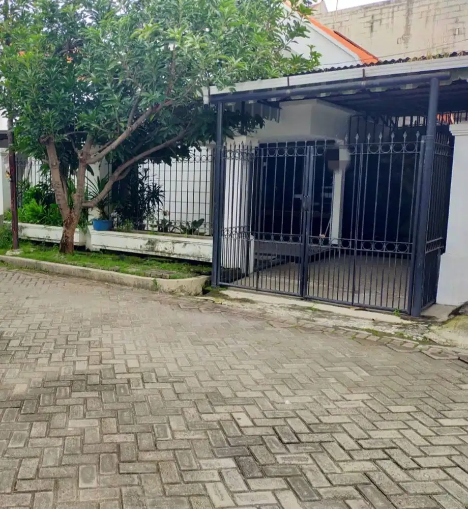 Dijual Rumah Di Manyar Tirtoyoso Utara Dekat Galaxy Mall