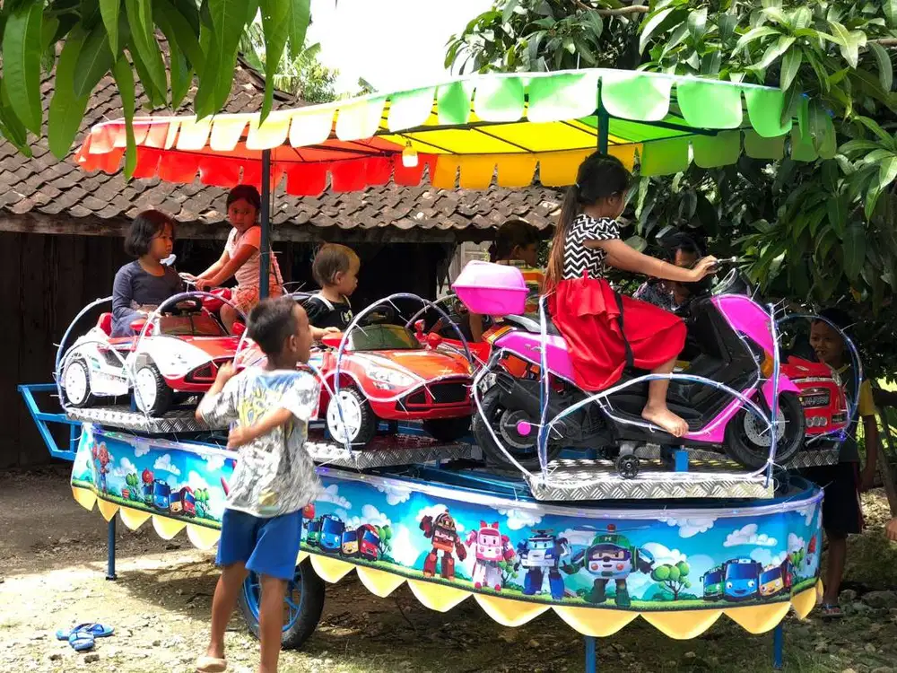 ODONG ODONG KERETA PANGGUNG MRC