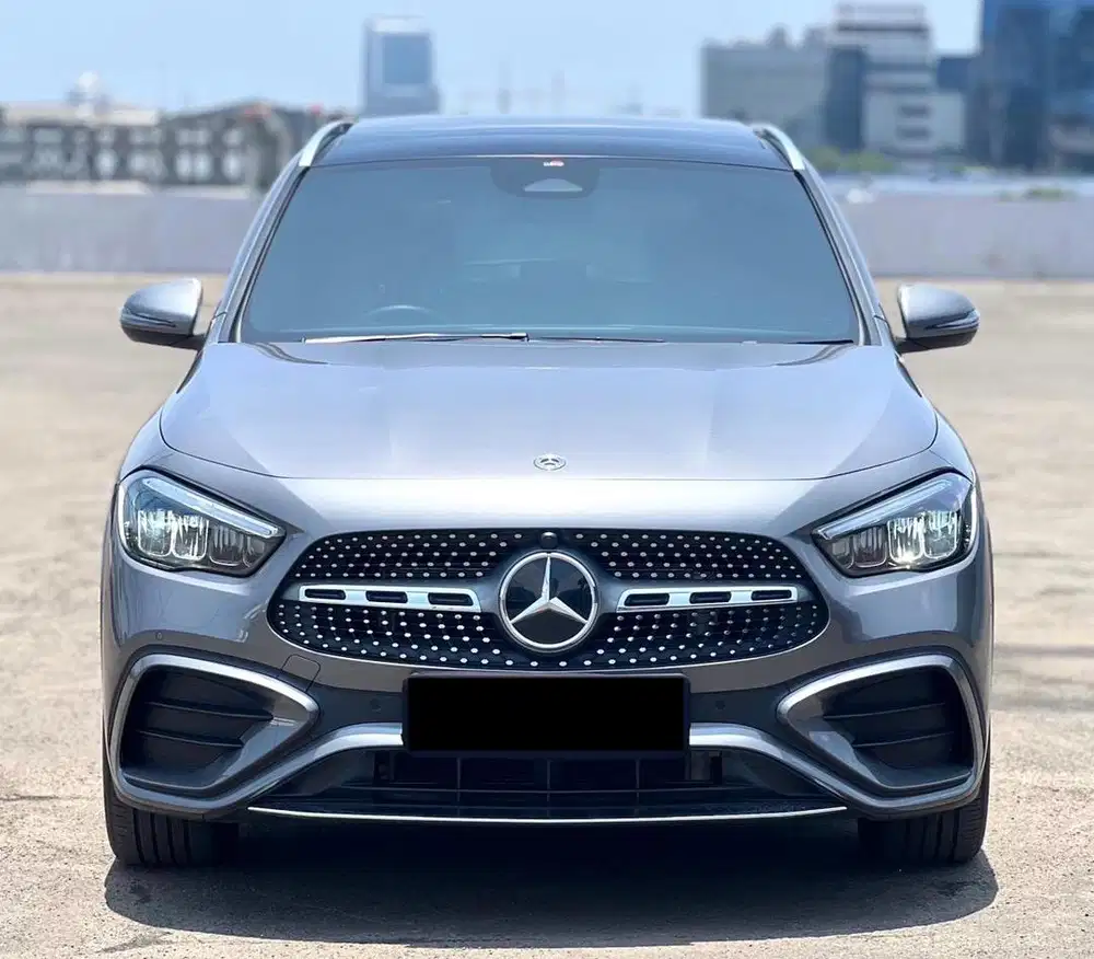 Mercedes Benz Mercy GLA200 GLA 200 AMG 2024 Antik Low KM Murah Bekas