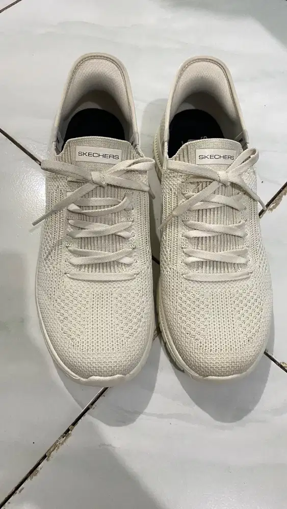 Sepatu Skechers Slip on Second