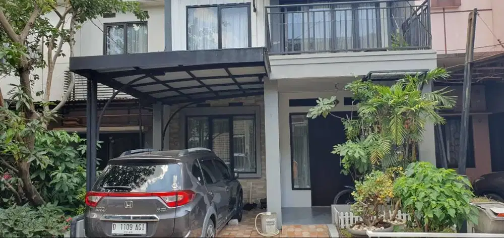 Dijual cepat rumah 2 lantai di Mustika Hegar Regency