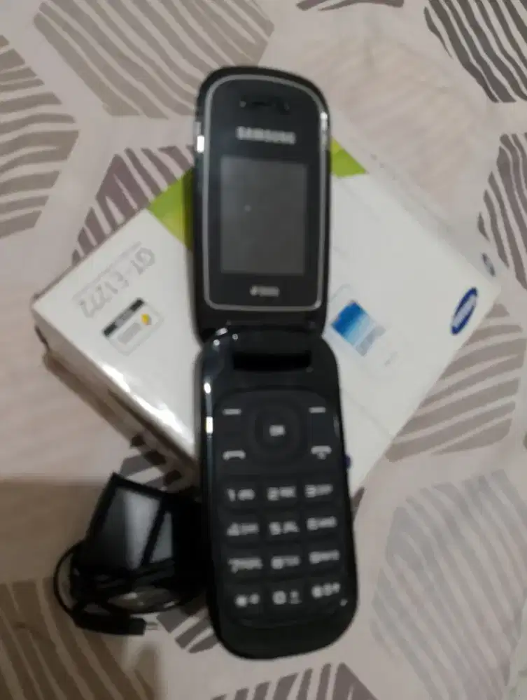 Dijual hp jadul lipat samsung