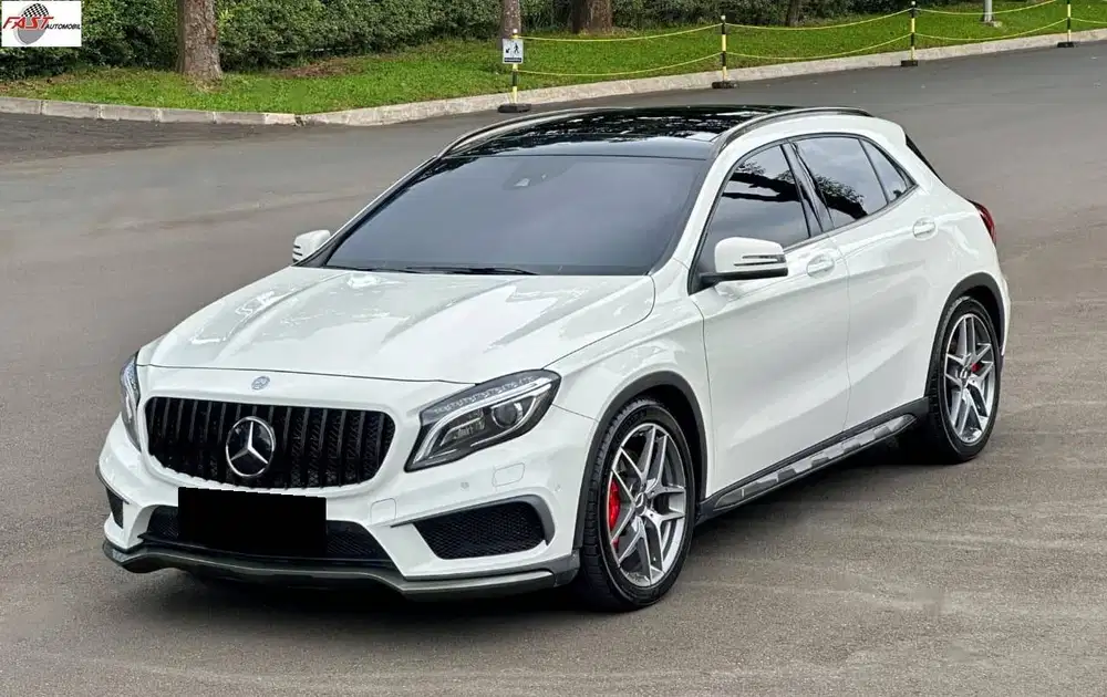 MERCEDES BENZ GLA45 AMG 2015 2.0 TURBO PANORAMIC LOW KM.41RB
