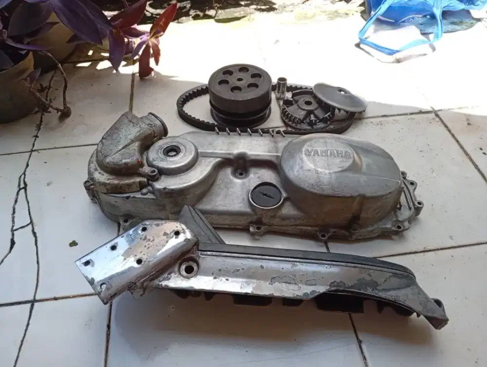 Blok dan isian CVT Nuvo fullset termasuk caver atas.