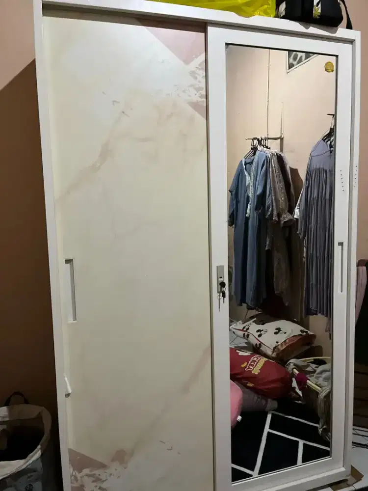 Lemari 2 pintu bagus