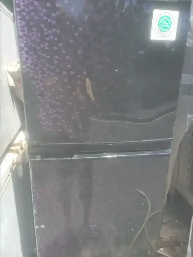 Di jual kulkas LG esemi inverter normal