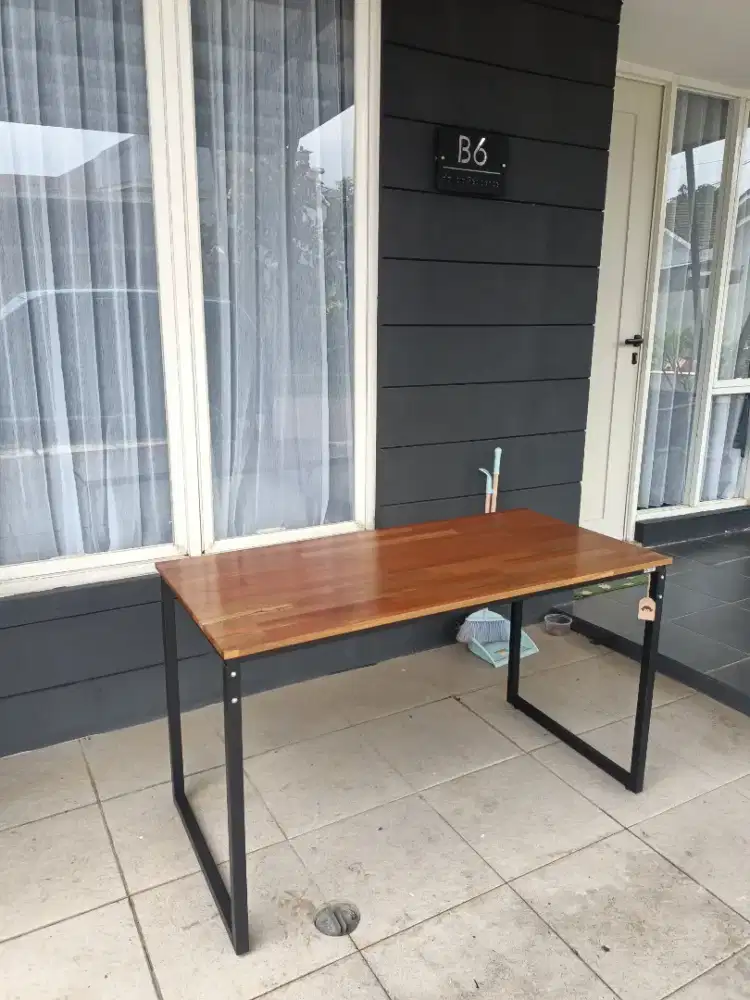 MEJA SERBAGUNA KUALITAS PREMIUM AESTHETIC 700.000 JADI 557.00