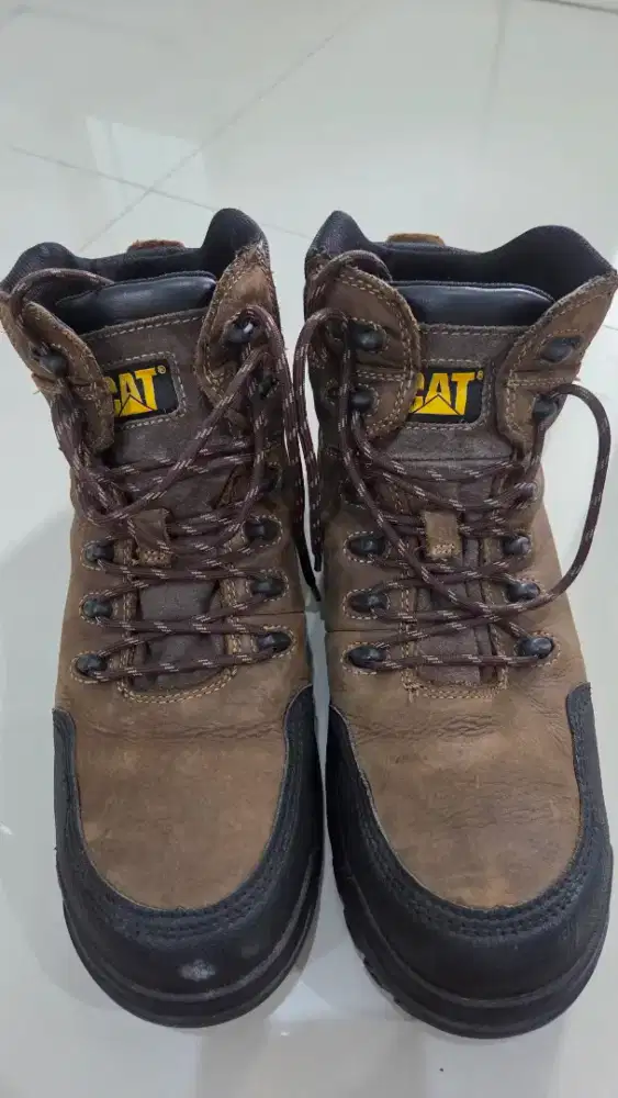 Sepatu Safety CAT Composite 43 Second Perfect!