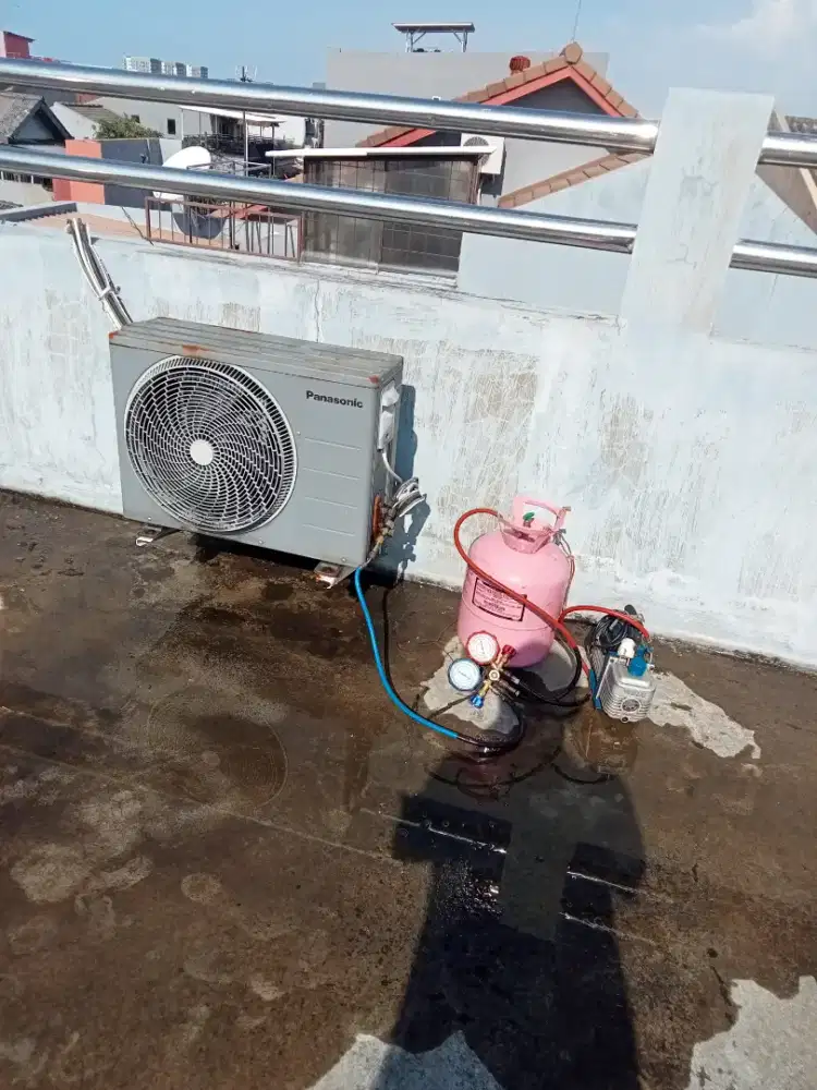 Jasa servis AC kulkas mesin cuci kompa air dll bergaransi