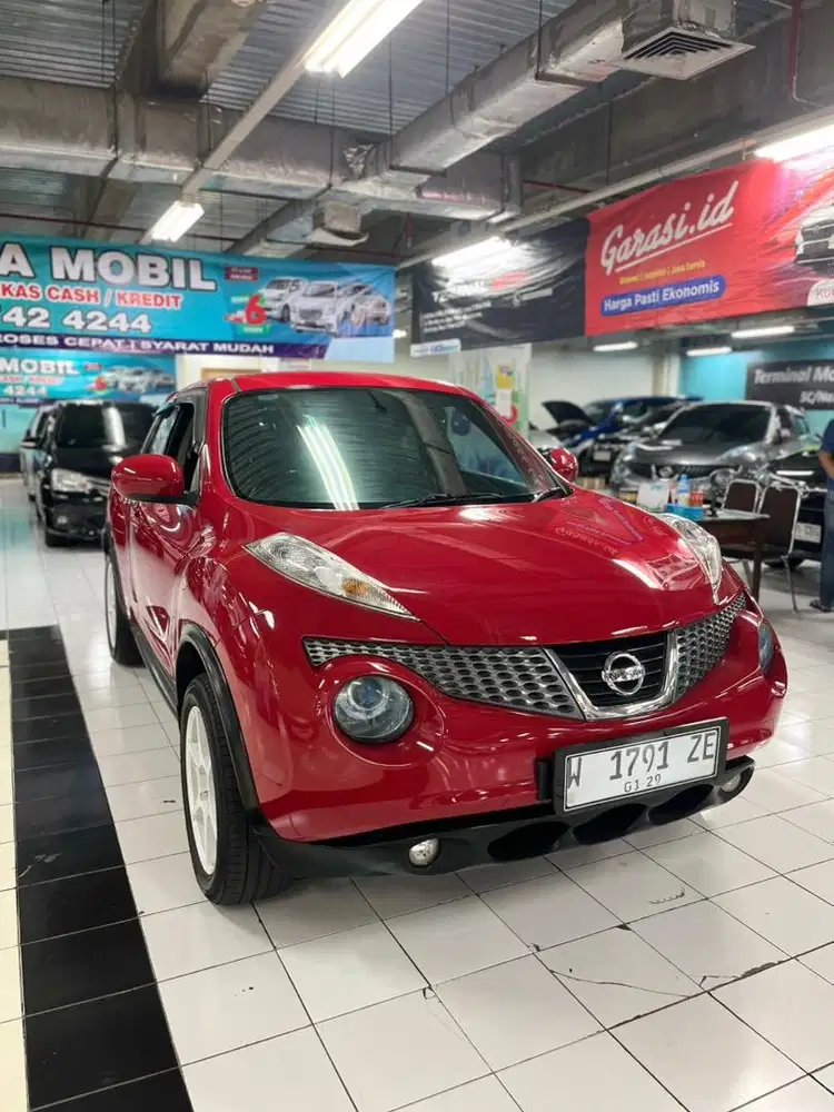 Nissan Juke RX AT Matic 2013 Red interior