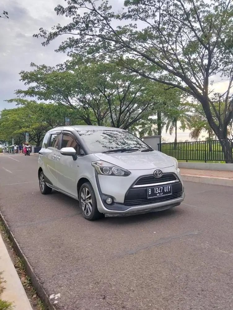 (Cash) Sienta V 2017 AT