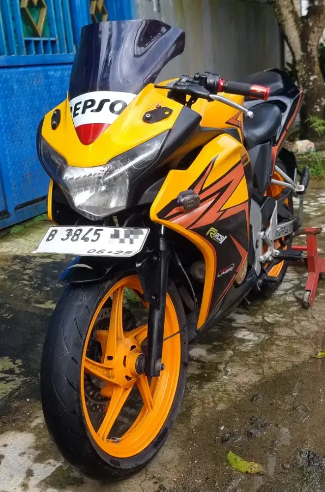 CBR IMPOR BUILD UP CBU VS VVA V3