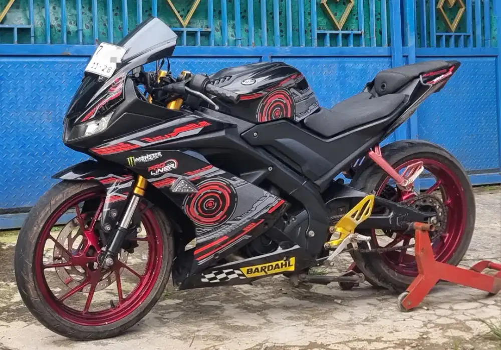 SPORT YZF VVA V3 VS CBR
