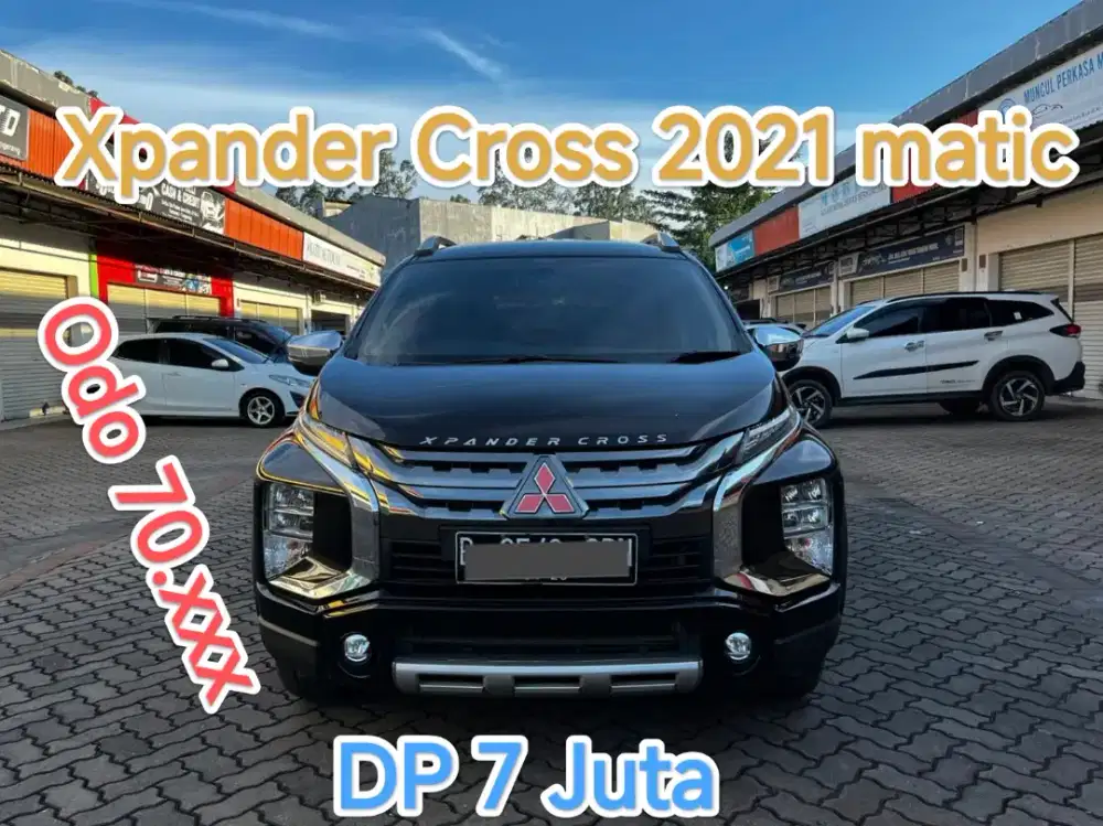 5JT XPANDER CROSS 2021 PREMIUM PACKAGE LOW KM 70RB RARE !!
