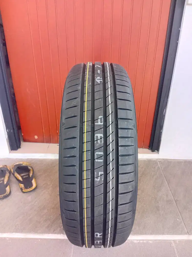 Jual ban mobil bekas