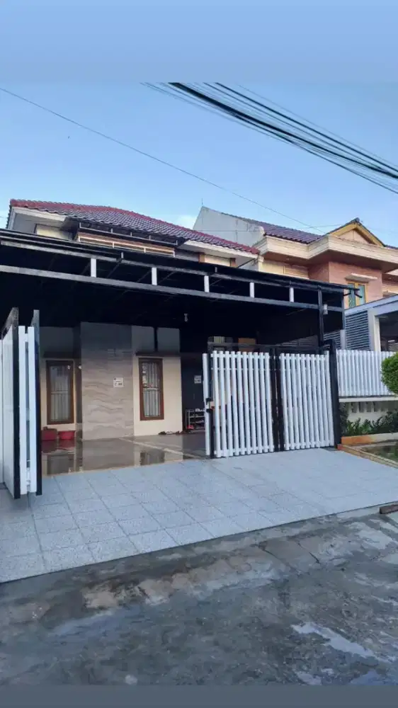 DIJUAL RUMAH TENGAH KOTA