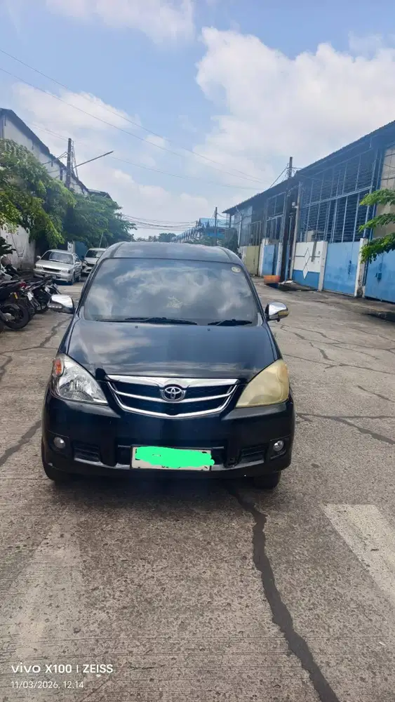 TOYOTA AVANZA 1300 G TAHUN 2010