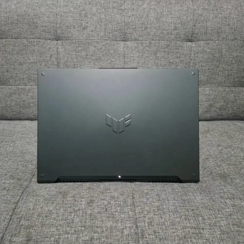 Asus TUF Ryzen 7-7445HS RTX4050 16 sRGB 100% 165hz Gnsi Nov 2027