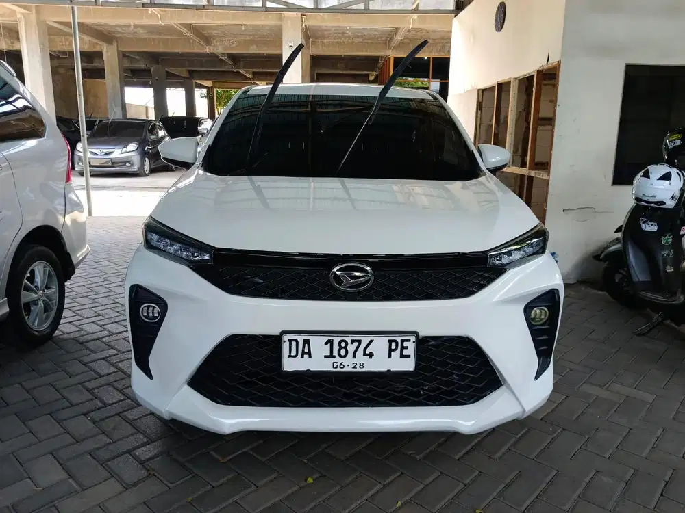 XENIA X 1.3 MT 2023 PUTIH