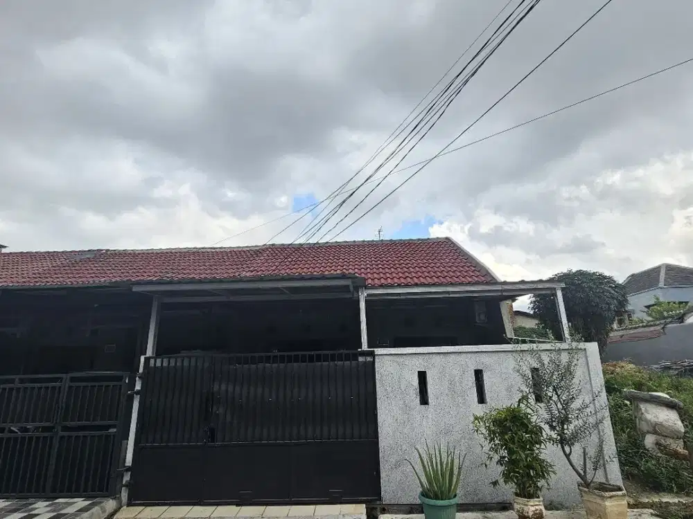 Rumah Siap Huni Bangunan 1.5 Lantai Di Harapan Indah Bekasi