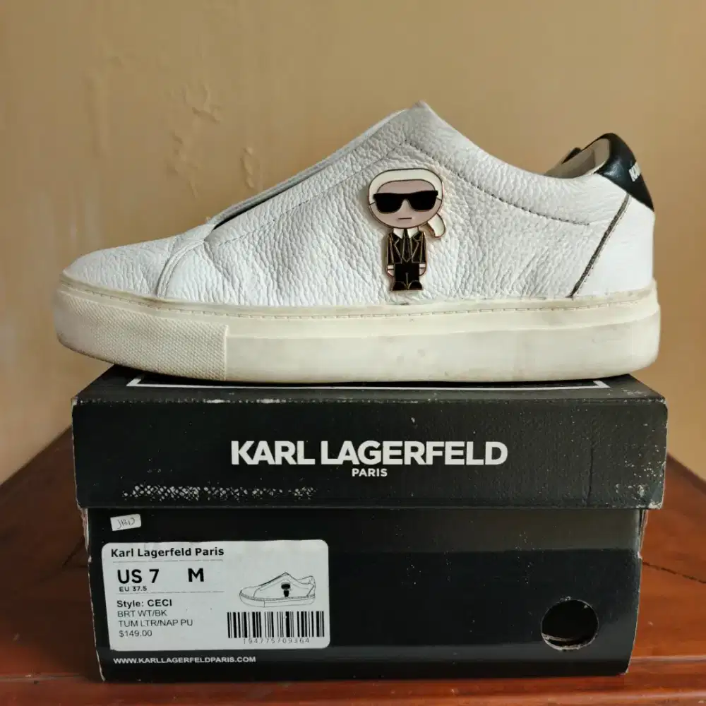 Sepatu Karl Lagerfeld
