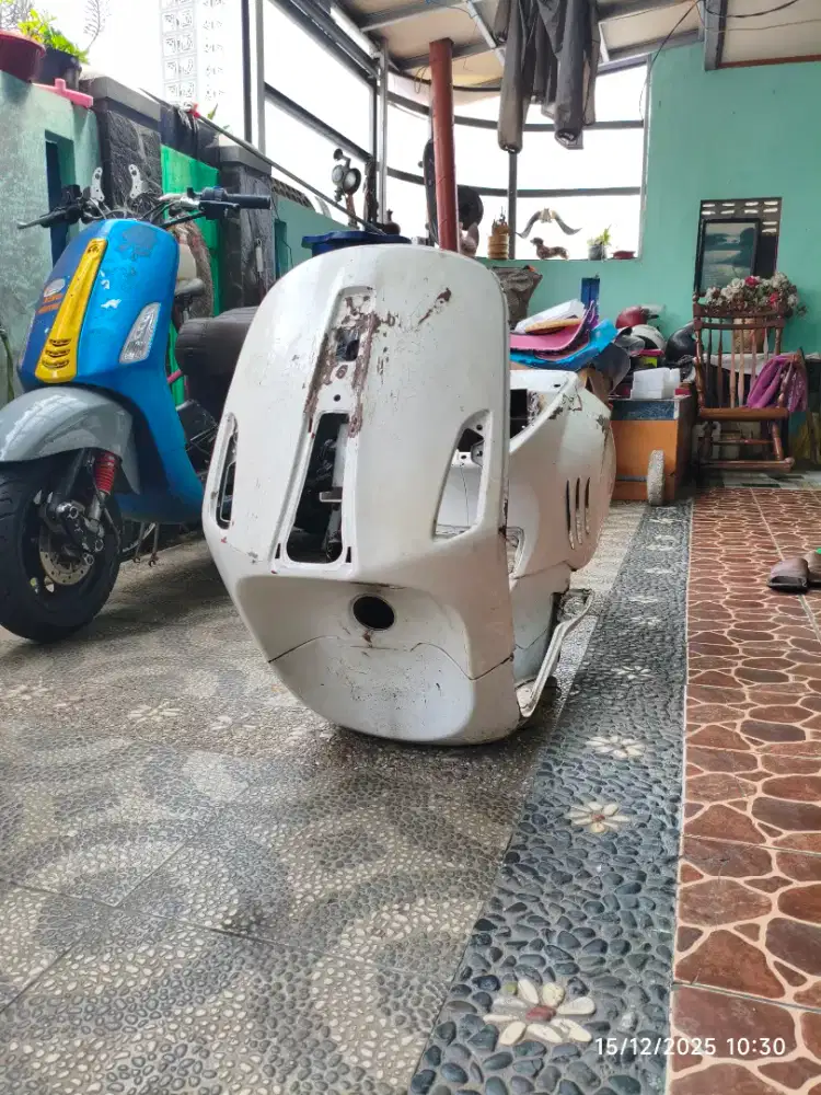 Body/frame vespa sprint atau Primavera