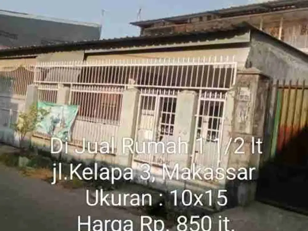 Dijual Rumah 1 1/2 lantai di Jl. Kelapa 3 Makassar