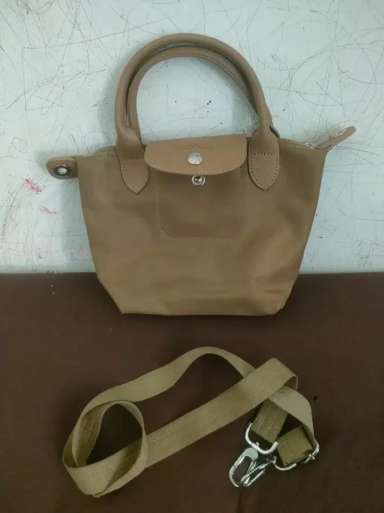 tas selempang branded pk