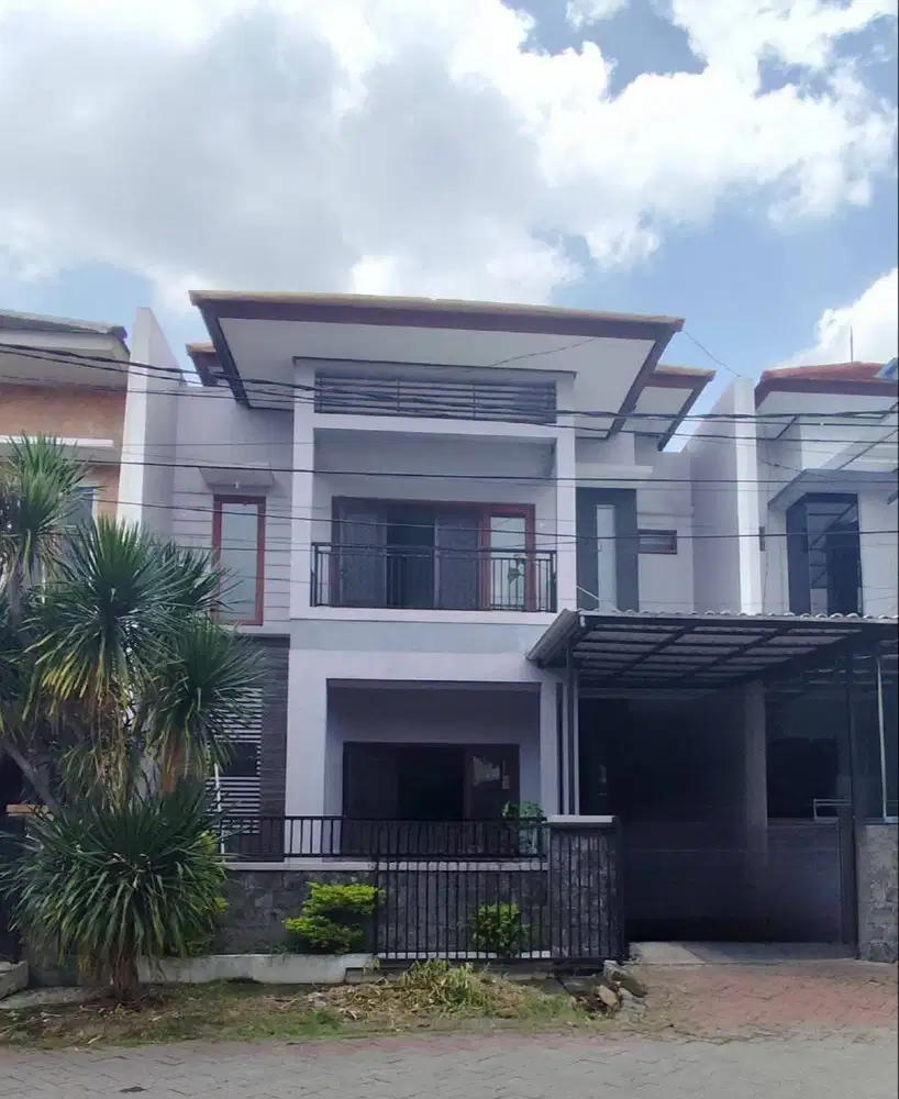 Dijual Rumah Araya Galaxy Bumi Permai 2 Lantai Siap Huni Bagus Terawat