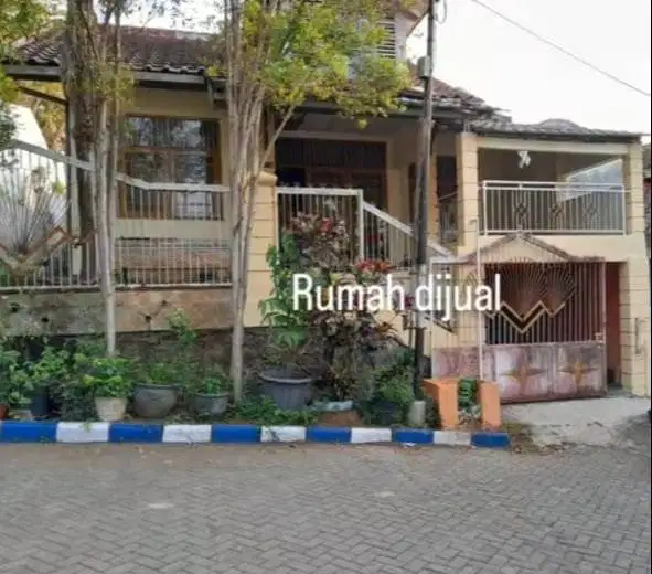 Rumah Puncak Buring Malang Hadap Utara