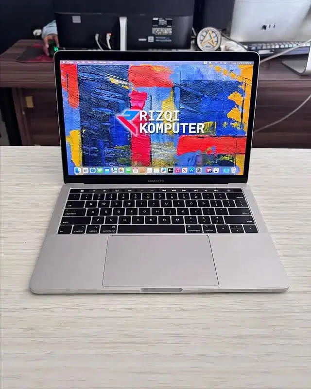 MacBook Pro I5 2019 Touchbar Intel Core i5 Ram 8GB SSD 256GB