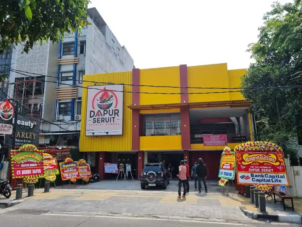 LOWONGAN WAITERS / ADMIN PURCHASING STOK