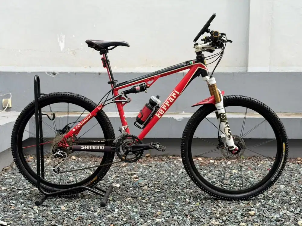 DIJUAL Sepeda Colnago Ferrari / full spec! Dan super langka !