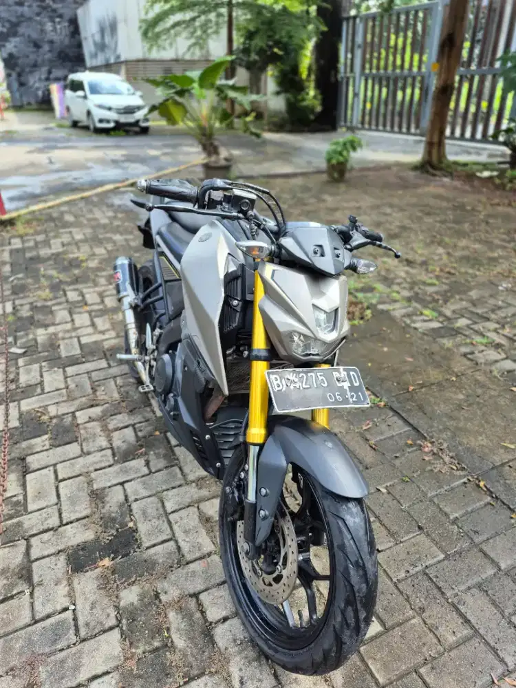 Dijual Yamaha xabre tahun 2016 surat lengkap