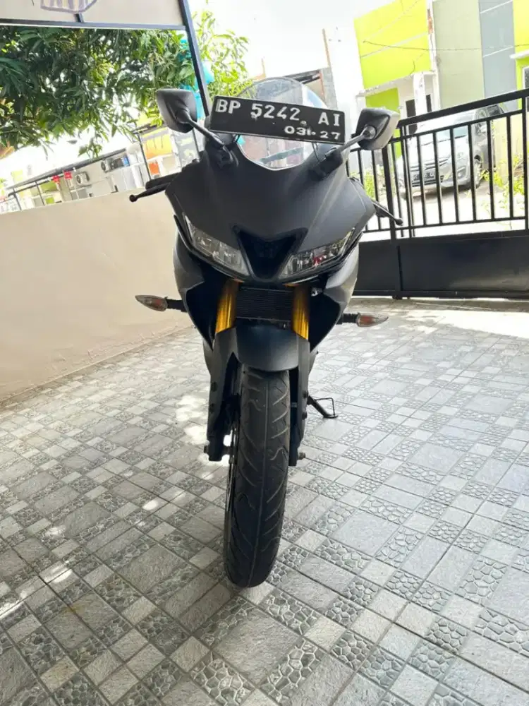 Dijual motor yamaha R15