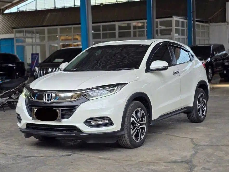(TDP 45 JUTA) Honda HRV 1.5 SE CVT 2022 (km 15rb)