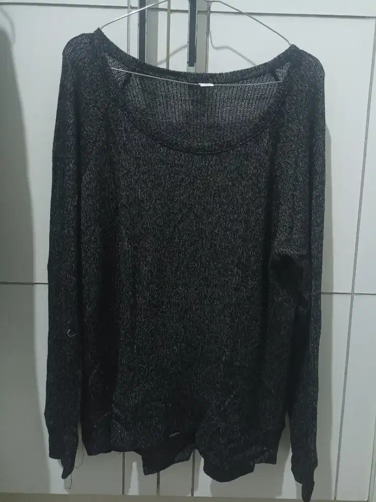 Kaos Rajut Lengan Panjang Abu Tua Size L