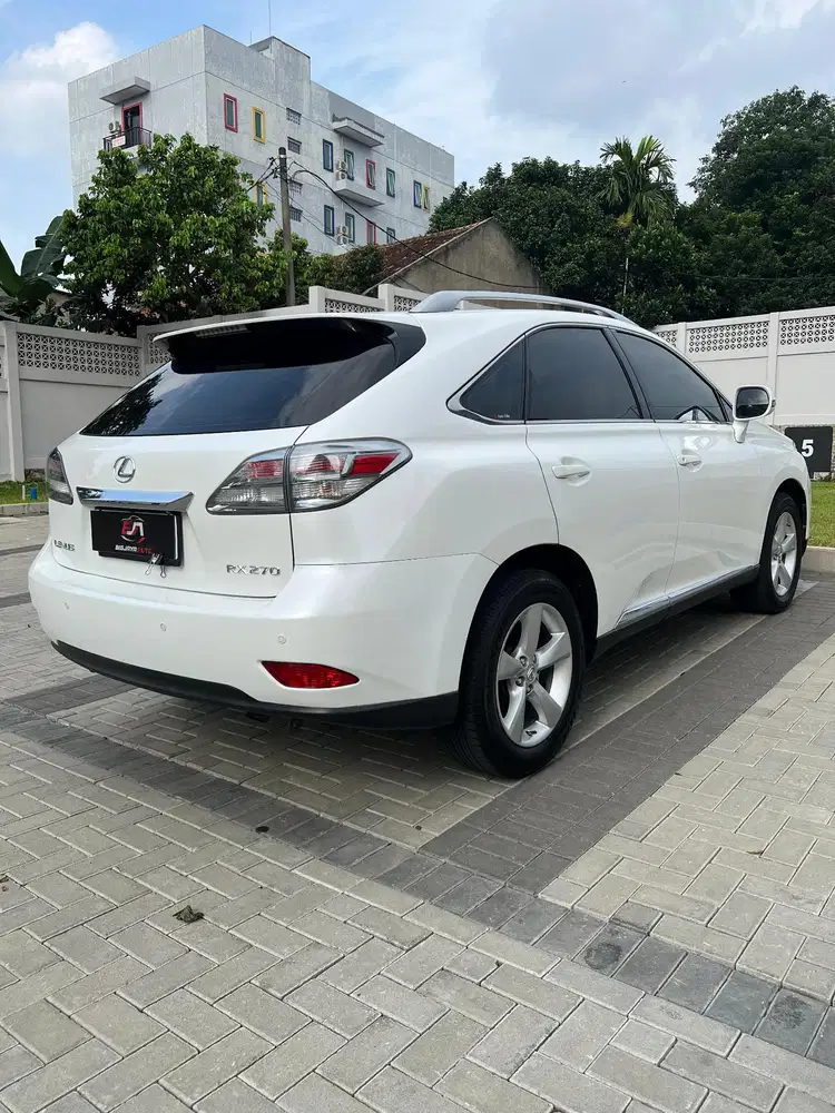 Lexus RX 270 2011 Bensin