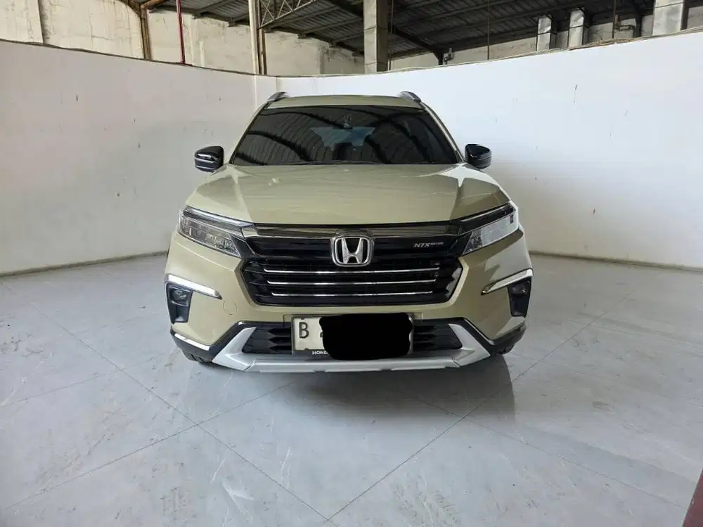 Low km 20rban Honda BRV N7X Prestige AT ( Matic ) 2024 Sandkhaki Mulus