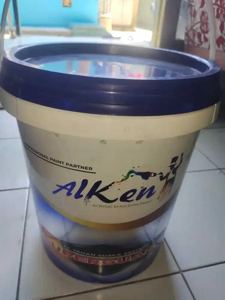 1 PAIL CAT ALKEN BARU PUTIH