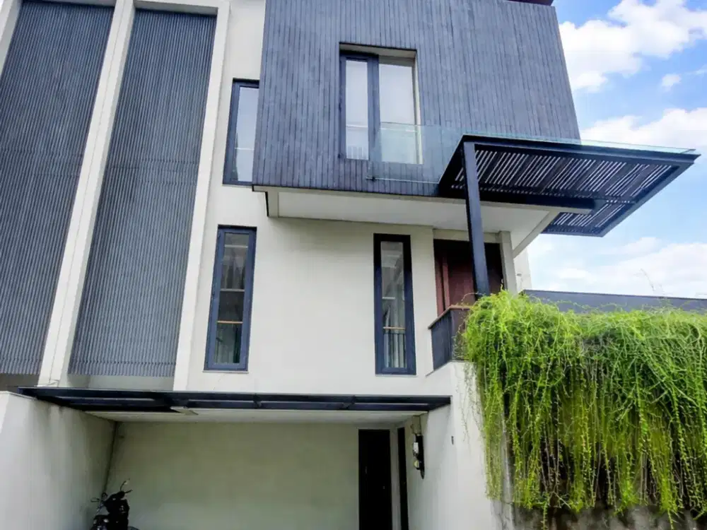 Exclusive House for Rent in Cilandak – Modern Design, Private Pool, Prime Location