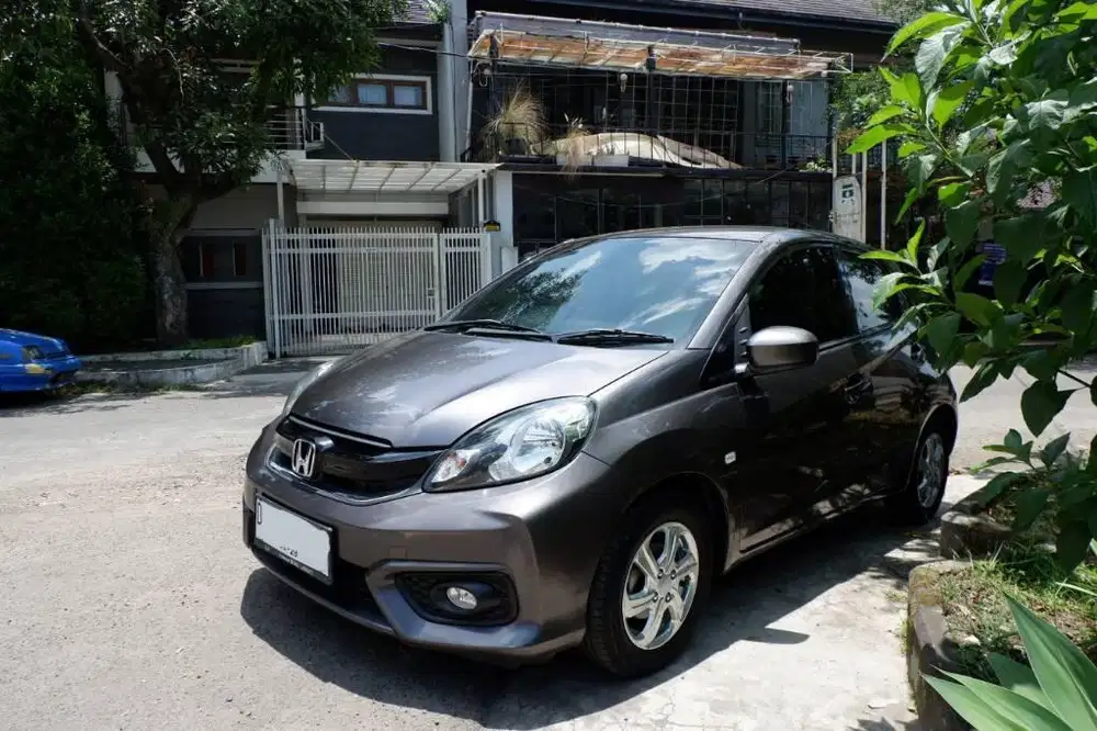 Honda Brio E CVT 2018 Grey